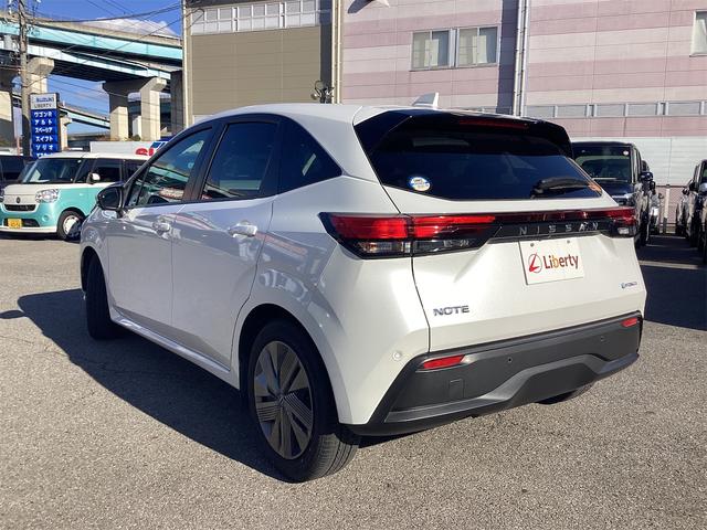 ノート Ｘ　電子パーキング　ＥＴＣ　全周囲カメラ　ナビ　クリアランスソナー　衝突被害軽減システム　オートマチックハイビーム　オートライト　ＬＥＤヘッドランプ　スマートキー　電動格納ミラー　ＣＶＴ（20枚目）