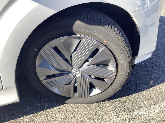 ノート Ｘ　電子パーキング　ＥＴＣ　全周囲カメラ　ナビ　クリアランスソナー　衝突被害軽減システム　オートマチックハイビーム　オートライト　ＬＥＤヘッドランプ　スマートキー　電動格納ミラー　ＣＶＴ（24枚目）