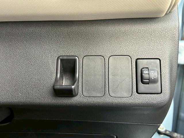 ダイハツ ミラココア 12枚目