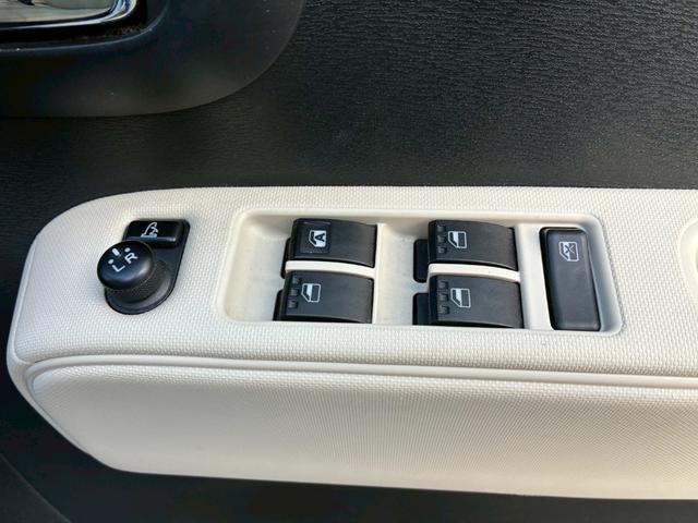 ダイハツ ミラココア 14枚目