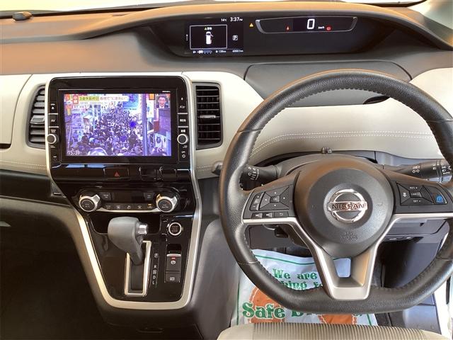 セレナ ハイウェイスター　プロパイロットエディション　ＥＴＣ　バックカメラ　ナビ　ＴＶ　クリアランスソナー　オートクルーズコントロール　衝突被害軽減システム　両側スライドドア　オートライト　スマートキー　３列シート　ＣＶＴ（5枚目）