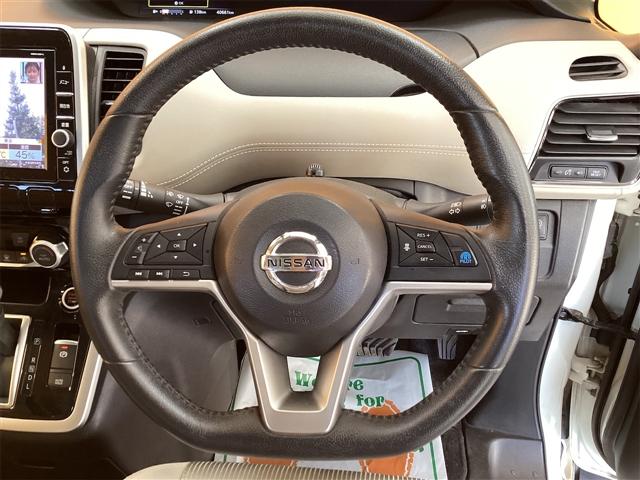 セレナ ハイウェイスター　プロパイロットエディション　ＥＴＣ　バックカメラ　ナビ　ＴＶ　クリアランスソナー　オートクルーズコントロール　衝突被害軽減システム　両側スライドドア　オートライト　スマートキー　３列シート　ＣＶＴ（6枚目）