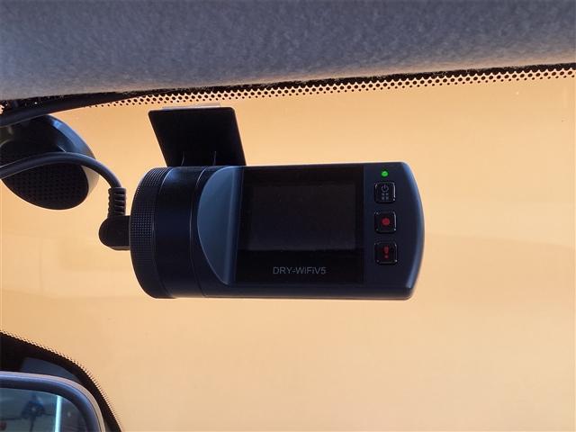 セレナ ハイウェイスター　プロパイロットエディション　ＥＴＣ　バックカメラ　ナビ　ＴＶ　クリアランスソナー　オートクルーズコントロール　衝突被害軽減システム　両側スライドドア　オートライト　スマートキー　３列シート　ＣＶＴ（12枚目）