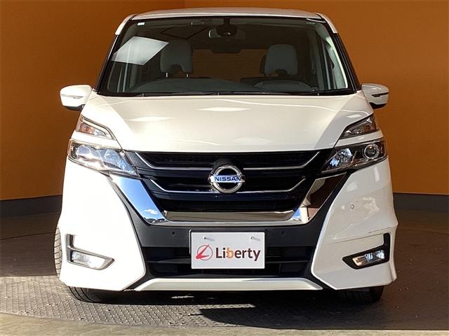 セレナ ハイウェイスター　プロパイロットエディション　ＥＴＣ　バックカメラ　ナビ　ＴＶ　クリアランスソナー　オートクルーズコントロール　衝突被害軽減システム　両側スライドドア　オートライト　スマートキー　３列シート　ＣＶＴ（15枚目）