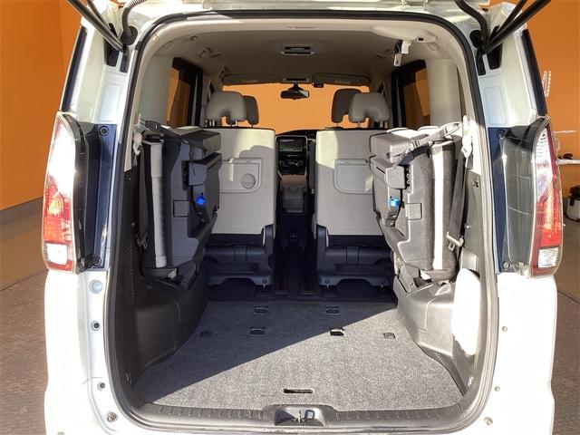 セレナ ハイウェイスター　プロパイロットエディション　ＥＴＣ　バックカメラ　ナビ　ＴＶ　クリアランスソナー　オートクルーズコントロール　衝突被害軽減システム　両側スライドドア　オートライト　スマートキー　３列シート　ＣＶＴ（21枚目）