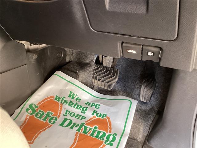 セレナ ハイウェイスター　プロパイロットエディション　ＥＴＣ　バックカメラ　ナビ　ＴＶ　クリアランスソナー　オートクルーズコントロール　衝突被害軽減システム　両側スライドドア　オートライト　スマートキー　３列シート　ＣＶＴ（29枚目）