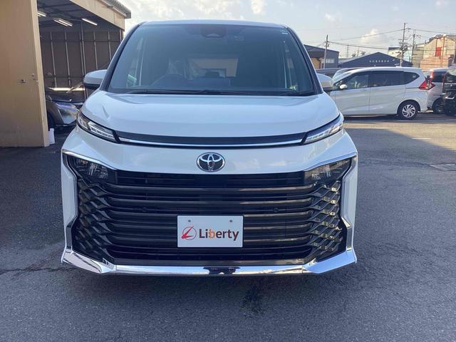 トヨタ ヴォクシー 11枚目