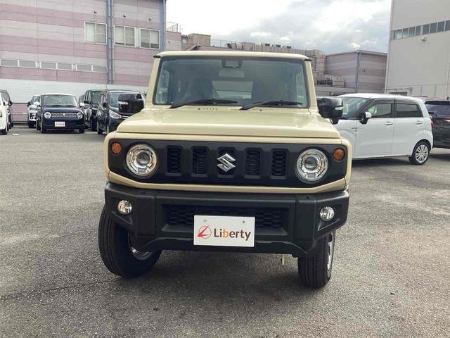 ジムニー ＸＣ　４ＷＤ　クリアランスソナー　オートクルーズコントロール　レーンアシスト　衝突被害軽減システム　オートライト　ヘッドライトウォッシャー　スマートキー　アイドリングストップ　電動格納ミラー　シートヒーター（5枚目）