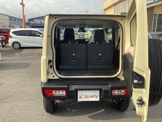 ジムニー ＸＣ　４ＷＤ　クリアランスソナー　オートクルーズコントロール　レーンアシスト　衝突被害軽減システム　オートライト　ヘッドライトウォッシャー　スマートキー　アイドリングストップ　電動格納ミラー　シートヒーター（12枚目）