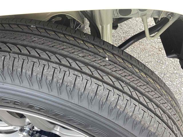 ジムニー ＸＣ　４ＷＤ　クリアランスソナー　オートクルーズコントロール　レーンアシスト　衝突被害軽減システム　オートライト　ヘッドライトウォッシャー　スマートキー　アイドリングストップ　電動格納ミラー　シートヒーター（15枚目）