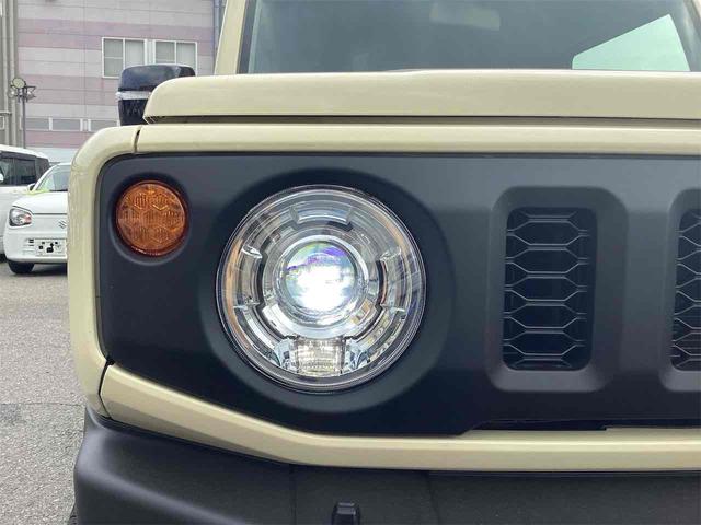 ジムニー ＸＣ　４ＷＤ　クリアランスソナー　オートクルーズコントロール　レーンアシスト　衝突被害軽減システム　オートライト　ヘッドライトウォッシャー　スマートキー　アイドリングストップ　電動格納ミラー　シートヒーター（16枚目）