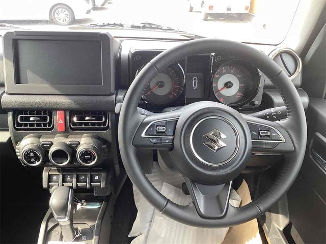 ジムニー ＸＣ　４ＷＤ　クリアランスソナー　オートクルーズコントロール　レーンアシスト　衝突被害軽減システム　オートライト　ヘッドライトウォッシャー　スマートキー　アイドリングストップ　電動格納ミラー　シートヒーター（18枚目）