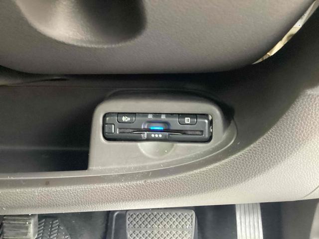 N-ONE セレクト ETC バックカメラ ナビ 衝突被害軽減システム オートライト スマートキー アイドリングストップ 電動格納ミラー シートヒーター ベンチシート CVT ABS ESC CD USB(9枚目)