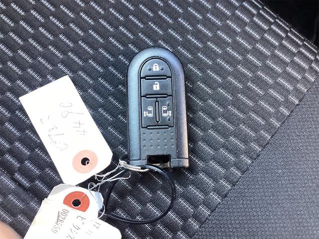 トヨタ ピクシスメガ 12枚目