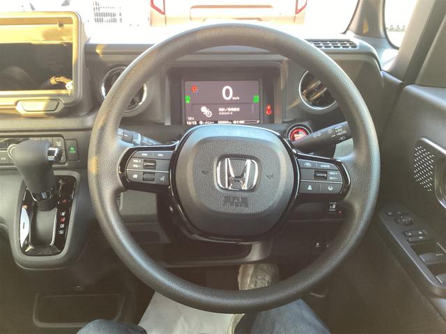 Ｎ－ＢＯＸカスタム ベースグレード　バックカメラ　両側スライド・片側電動　クリアランスソナー　オートクルーズコントロール　オートライト　スマートキー　アイドリングストップ　電動格納ミラー　シートヒーター　ベンチシート　ＣＶＴ　ＥＳＣ（6枚目）