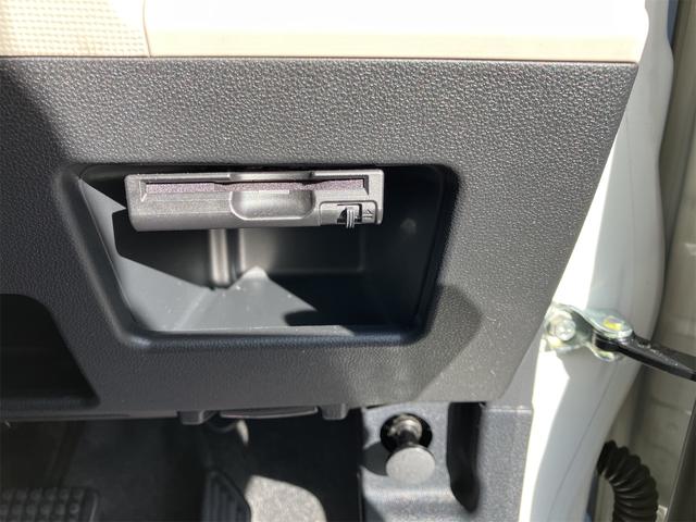 ムーヴキャンバス ＧメイクアップＶＳ　ＳＡＩＩＩ　ＥＴＣ　全周囲カメラ　両側電動スライドドア　ナビ　ＴＶ　クリアランスソナー　衝突被害軽減システム　オートマチックハイビーム　オートライト　スマートキー　アイドリングストップ　電動格納ミラー（8枚目）