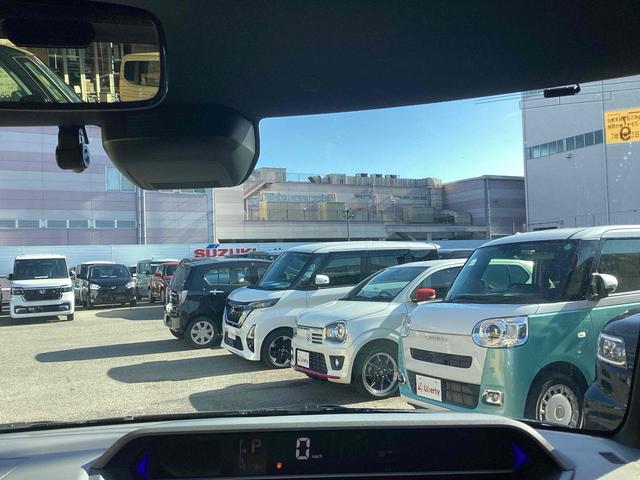 タント カスタムＸセレクション　全周囲カメラ　両側電動スライドドア　ナビ　ＴＶ　クリアランスソナー　衝突被害軽減システム　オートライト　スマートキー　アイドリングストップ　電動格納ミラー　シートヒーター（28枚目）