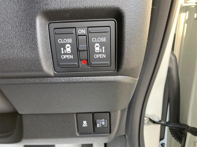 Ｎ－ＢＯＸカスタム ターボ　バックカメラ　両側電動スライドドア　クリアランスソナー　オートライト　スマートキー　アイドリングストップ　電動格納ミラー　ＣＶＴ　ＥＳＣ　チップアップシート　アルミホイール　エアコン　パワーウィンドウ（5枚目）