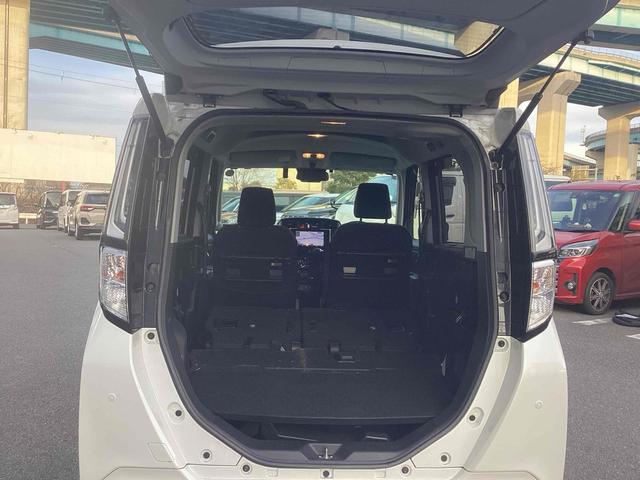 ルーミー カスタムＧ　ＥＴＣ　バックカメラ　ナビ　ＴＶ　両側電動スライドドア　クリアランスソナー　オートクルーズコントロール　衝突被害軽減システム　アルミホイール　オートライト　ＬＥＤヘッドランプ（20枚目）