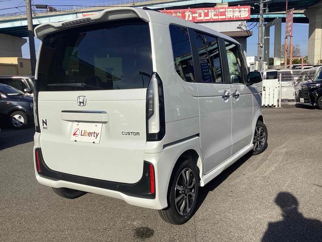 N-BOXカスタム ベースグレード バックカメラ 両側スライド・片側電動 クリアランスソナー オートクルーズコントロール レーンアシスト オートライト スマートキー アイドリングストップ 電動格納ミラー シートヒーター CVT ESC(10枚目)