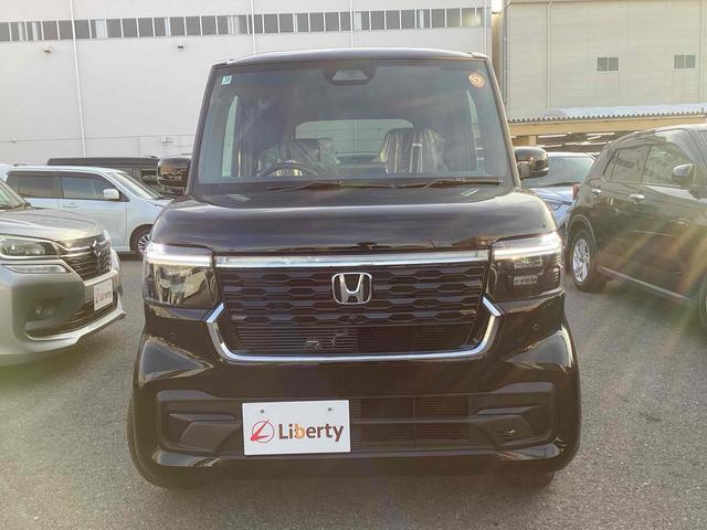 Ｎ－ＢＯＸカスタム ベースグレード　バックカメラ　両側スライド・片側電動　クリアランスソナー　オートクルーズコントロール　レーンアシスト　オートライト　スマートキー　アイドリングストップ　電動格納ミラー　シートヒーター　ＣＶＴ　ＥＳＣ（5枚目）