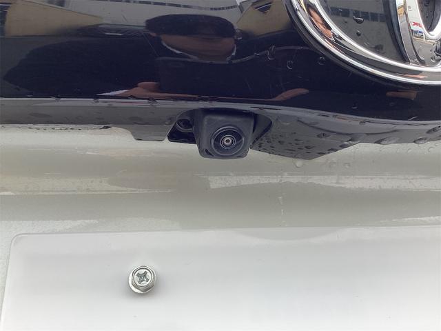 ヤリス Ｘ　バックカメラ　レーンアシスト　衝突被害軽減システム　オートライト　キーレスエントリー　電動格納ミラー　ＣＶＴ　盗難防止システム　衝突安全ボディ　ＡＢＳ　ＥＳＣ　ＵＳＢ　エアコン（22枚目）