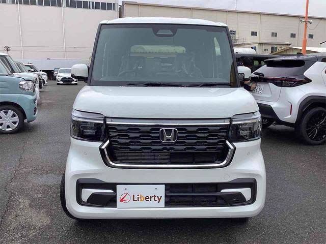 Ｎ－ＢＯＸカスタム ターボ　バックカメラ　両側電動スライドドア　クリアランスソナー　オートライト　スマートキー　アイドリングストップ　電動格納ミラー　ＣＶＴ　アルミホイール（6枚目）