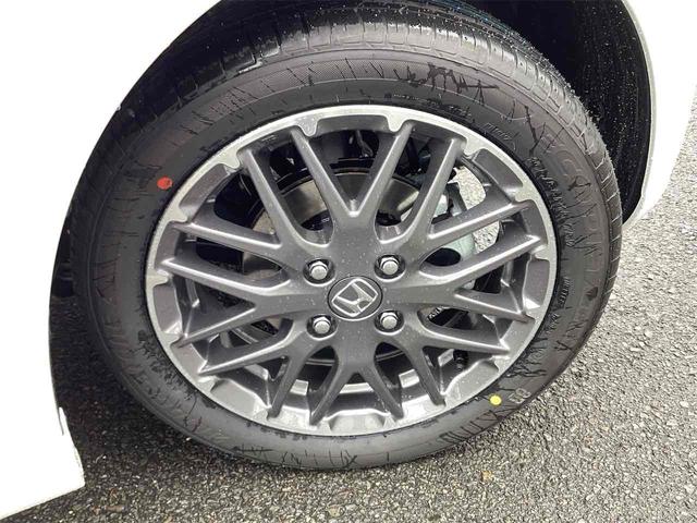 Ｎ－ＢＯＸカスタム ターボ　バックカメラ　両側電動スライドドア　クリアランスソナー　オートライト　スマートキー　アイドリングストップ　電動格納ミラー　ＣＶＴ　アルミホイール（17枚目）