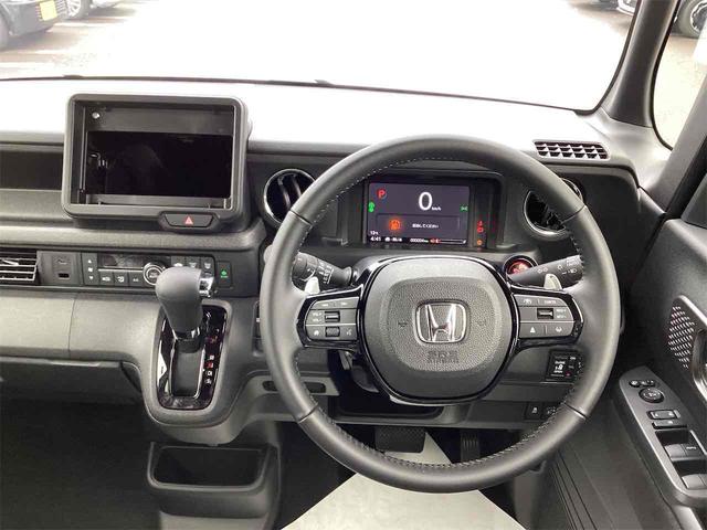 Ｎ－ＢＯＸカスタム ターボ　バックカメラ　両側電動スライドドア　クリアランスソナー　オートライト　スマートキー　アイドリングストップ　電動格納ミラー　ＣＶＴ　アルミホイール（19枚目）