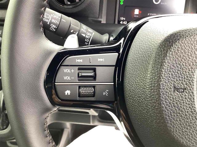 Ｎ－ＢＯＸカスタム ターボ　バックカメラ　両側電動スライドドア　クリアランスソナー　オートライト　スマートキー　アイドリングストップ　電動格納ミラー　ＣＶＴ　アルミホイール（22枚目）