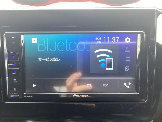スイフトスポーツ ベースグレード　オートクルーズコントロール　アルミホイール　オートライト　ＬＥＤヘッドランプ　スマートキー　電動格納ミラー　シートヒーター　ＭＴ　盗難防止システム　衝突安全ボディ　ＡＢＳ　ＥＳＣ　ＣＤ　ＵＳＢ（5枚目）