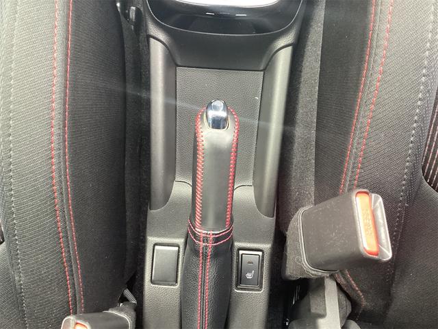 スイフトスポーツ ベースグレード　オートクルーズコントロール　アルミホイール　オートライト　ＬＥＤヘッドランプ　スマートキー　電動格納ミラー　シートヒーター　ＭＴ　盗難防止システム　衝突安全ボディ　ＡＢＳ　ＥＳＣ　ＣＤ　ＵＳＢ（25枚目）