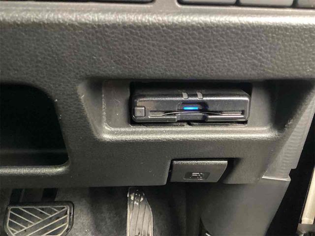 スペーシアカスタム ハイブリッドＸＳ　バックカメラ　両側電動スライドドア　ナビ　ＴＶ　クリアランスソナー　オートクルーズコントロール　衝突被害軽減システム　オートライト　スマートキー　アイドリングストップ　電動格納ミラー　シートヒーター（8枚目）