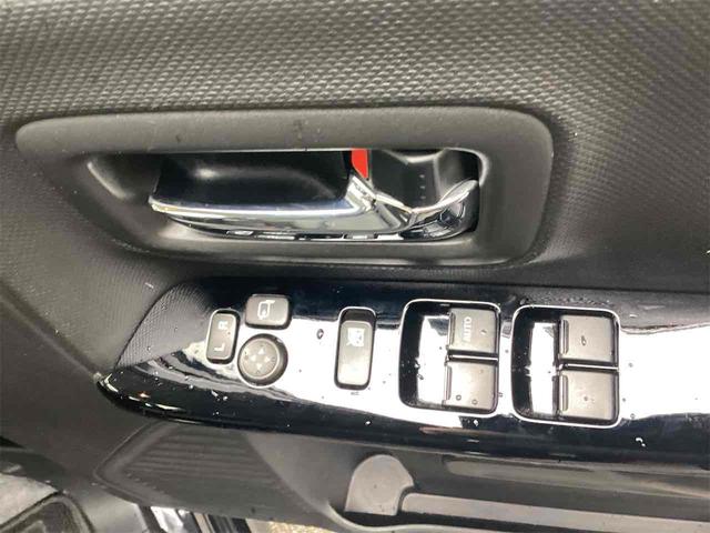 スペーシアカスタム ハイブリッドＸＳ　バックカメラ　両側電動スライドドア　ナビ　ＴＶ　クリアランスソナー　オートクルーズコントロール　衝突被害軽減システム　オートライト　スマートキー　アイドリングストップ　電動格納ミラー　シートヒーター（19枚目）