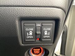 ����ҤȤĤǥɥ������ץ󡣡ڥ�󥢥������ξ¦�ѥ���饤�ɥɥ���ξ�꤬�դ����äƤ��Ƥ⡢�����å��ҤȤĤǥ��饤�ɥɥ�����ư�������ư�����ץ󤷤ޤ��� 6