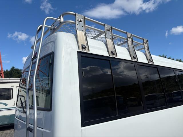 ローザ ロングCXターボ マイクロバス・自動ドア(スイング)・A/T・モケットシート・キャリア&ラダー・ルームラック・ナビ・TV・バックカメラ・リアビューモニター・ドラレコ(前後カメラ)・ETC・ディーゼル・エアーバッグ(17枚目)