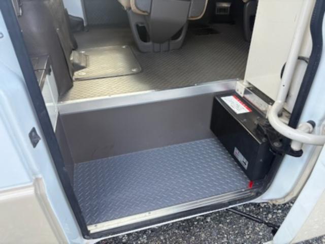 ローザ ロングCXターボ マイクロバス・自動ドア(スイング)・A/T・モケットシート・キャリア&ラダー・ルームラック・ナビ・TV・バックカメラ・リアビューモニター・ドラレコ(前後カメラ)・ETC・ディーゼル・エアーバッグ(54枚目)