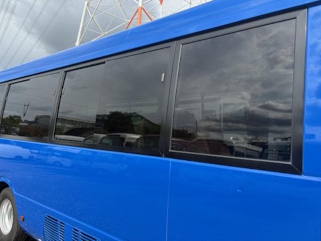 ローザ ロングCXターボ マイクロバス・観音扉・29人乗り・自動ドア・A/T・ディーゼル・オートエアコン・バックカメラ・ディスプレイオーディオ・リアビューモニター・ドラレコ(前後カメラ)・ETC(8枚目)