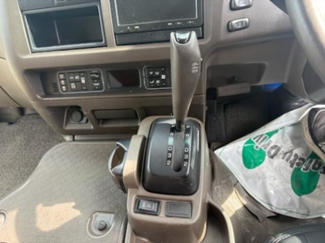 ローザ ロングCXターボ マイクロバス・観音扉・29人乗り・自動ドア・A/T・ディーゼル・オートエアコン・バックカメラ・ディスプレイオーディオ・リアビューモニター・ドラレコ(前後カメラ)・ETC(26枚目)