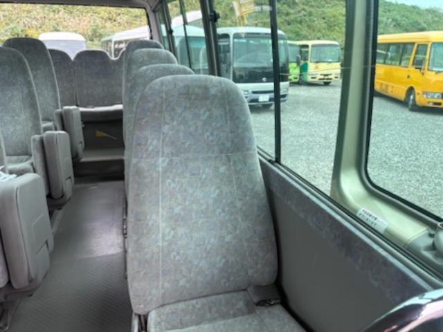 コースター ロングEXターボ マイクロバス・スイングオート・モケットリクライニングシート・冷蔵庫・ルームラック・バックカメラ・ディスプレイオーディオ・Rビューモニター・ドラレコ(前後カメラ)・ETC・フォグランプ・29人乗り(9枚目)