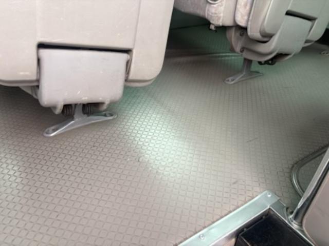 コースター ロングEXターボ マイクロバス・スイングオート・モケットリクライニングシート・冷蔵庫・ルームラック・バックカメラ・ディスプレイオーディオ・Rビューモニター・ドラレコ(前後カメラ)・ETC・フォグランプ・29人乗り(14枚目)