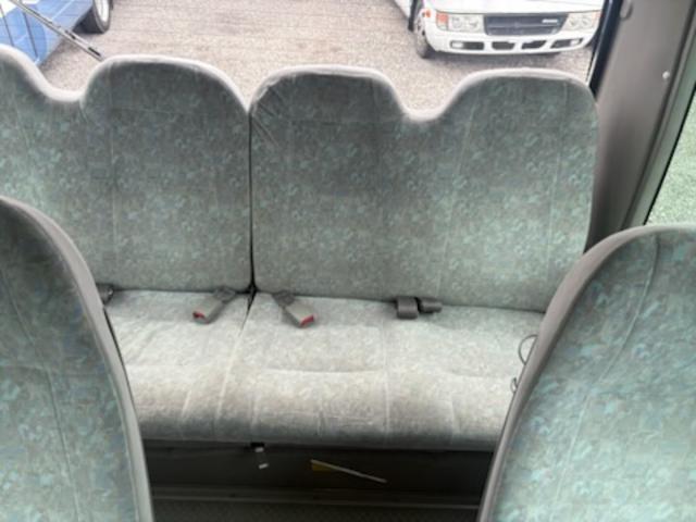 コースター ロングEXターボ マイクロバス・スイングオート・モケットリクライニングシート・冷蔵庫・ルームラック・バックカメラ・ディスプレイオーディオ・Rビューモニター・ドラレコ(前後カメラ)・ETC・フォグランプ・29人乗り(28枚目)