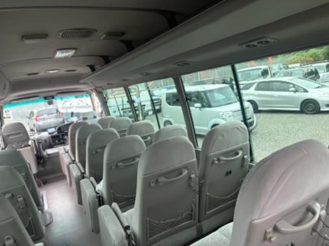 コースター ロングEXターボ マイクロバス・スイングオート・モケットリクライニングシート・冷蔵庫・ルームラック・バックカメラ・ディスプレイオーディオ・Rビューモニター・ドラレコ(前後カメラ)・ETC・フォグランプ・29人乗り(29枚目)