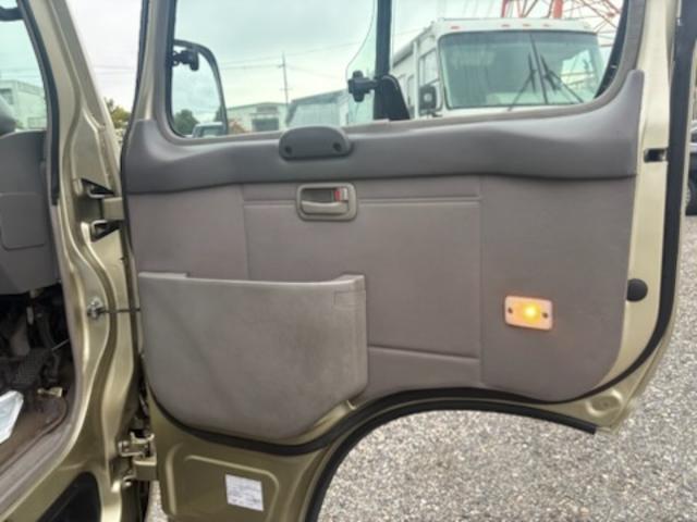 コースター ロングEXターボ マイクロバス・スイングオート・モケットリクライニングシート・冷蔵庫・ルームラック・バックカメラ・ディスプレイオーディオ・Rビューモニター・ドラレコ(前後カメラ)・ETC・フォグランプ・29人乗り(37枚目)