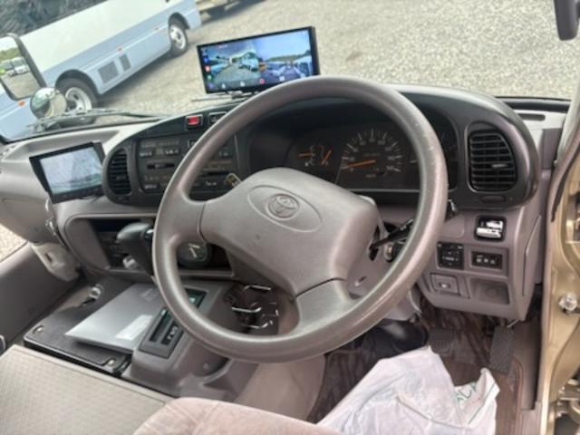 コースター ロングEXターボ マイクロバス・スイングオート・モケットリクライニングシート・冷蔵庫・ルームラック・バックカメラ・ディスプレイオーディオ・Rビューモニター・ドラレコ(前後カメラ)・ETC・フォグランプ・29人乗り(52枚目)