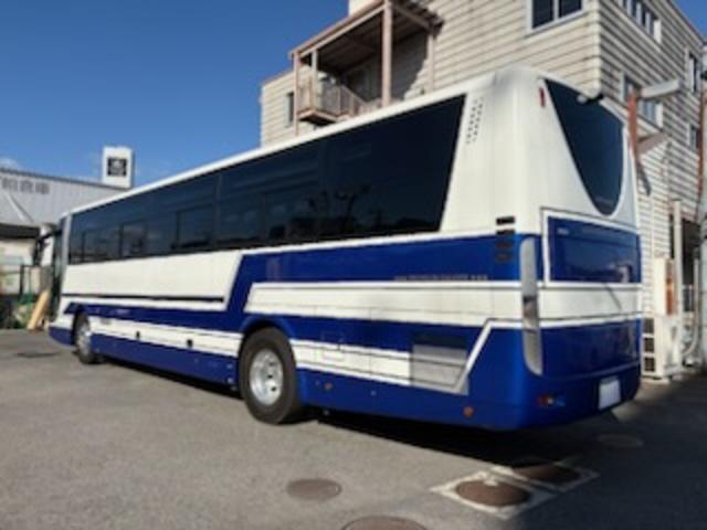 エアロエース ハイデッカー　４０人乗り・モケットリクライニングシート・回転台座シート（ペダル式）４脚・１００Ｖコンセント・トイレ・ナビ・ＤＶＤ・Ｒモニター（自動）・マイク・バック＆サイドビューカメラ・安全装置・火災警報装置（9枚目）