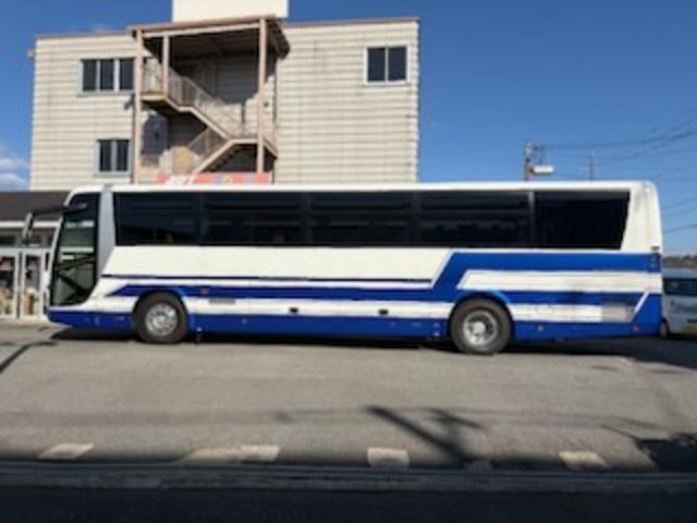 エアロエース ハイデッカー　４０人乗り・モケットリクライニングシート・回転台座シート（ペダル式）４脚・１００Ｖコンセント・トイレ・ナビ・ＤＶＤ・Ｒモニター（自動）・マイク・バック＆サイドビューカメラ・安全装置・火災警報装置（35枚目）