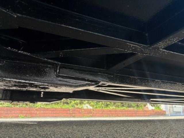 エアロエース ハイデッカー　４０人乗り・モケットリクライニングシート・回転台座シート（ペダル式）４脚・１００Ｖコンセント・トイレ・ナビ・ＤＶＤ・Ｒモニター（自動）・マイク・バック＆サイドビューカメラ・安全装置・火災警報装置（64枚目）