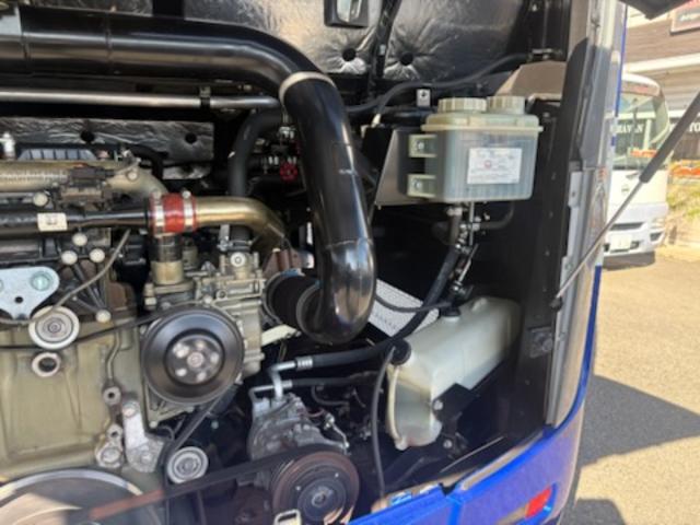 エアロエース ハイデッカー　４０人乗り・モケットリクライニングシート・回転台座シート（ペダル式）４脚・１００Ｖコンセント・トイレ・ナビ・ＤＶＤ・Ｒモニター（自動）・マイク・バック＆サイドビューカメラ・安全装置・火災警報装置（65枚目）