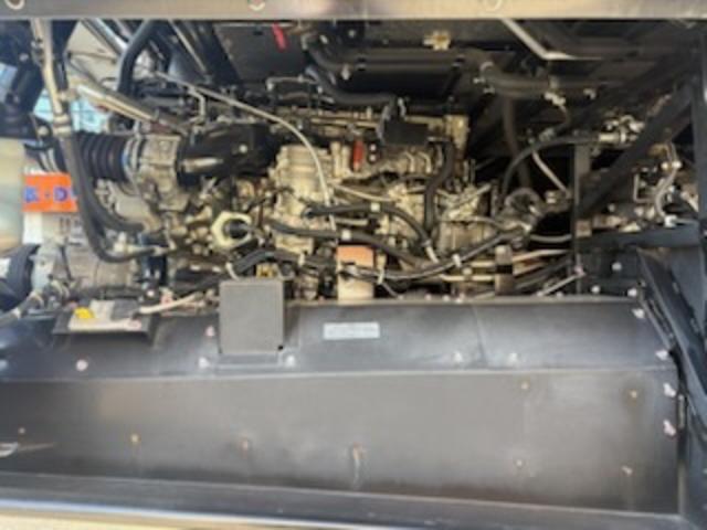 エアロエース ハイデッカー　４０人乗り・モケットリクライニングシート・回転台座シート（ペダル式）４脚・１００Ｖコンセント・トイレ・ナビ・ＤＶＤ・Ｒモニター（自動）・マイク・バック＆サイドビューカメラ・安全装置・火災警報装置（74枚目）